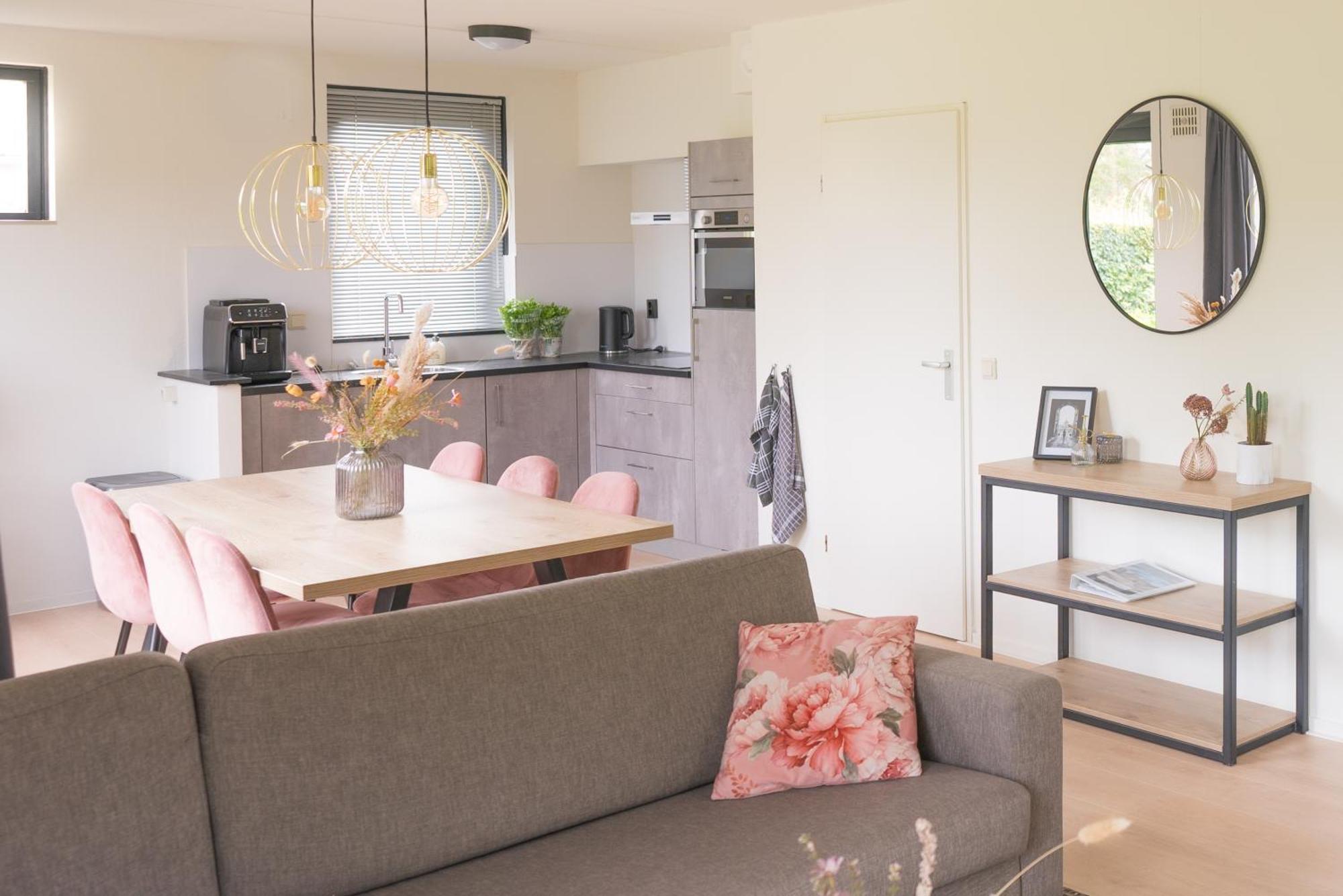 6P Vrijstaand Huis Met Royale Tuin En Hottub Ewijk Экстерьер фото